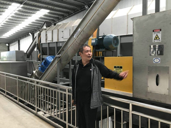 大型餐廚垃圾綜合處理現(xiàn)場(chǎng)