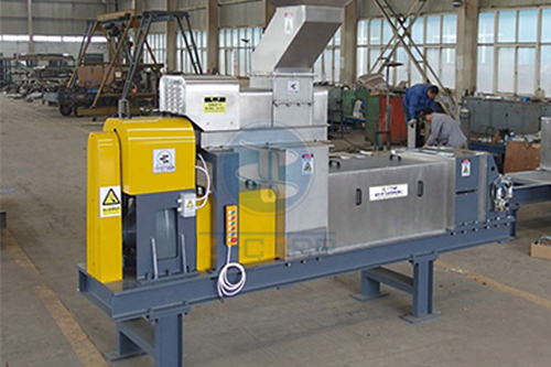 餐廚垃圾粉碎脫水機(jī)在使用之前需要做什么