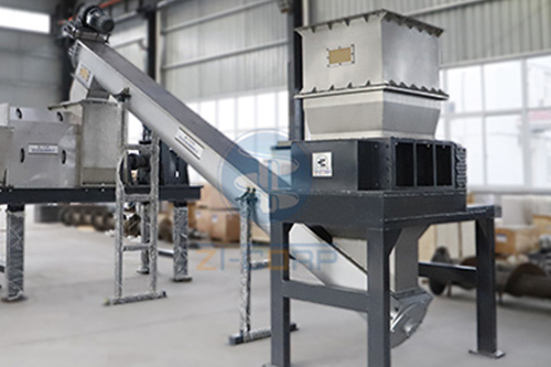 在網(wǎng)上買餐廚垃圾破碎設(shè)備時要注意的事