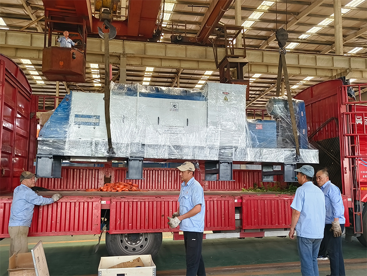 螺旋擠壓分離機發(fā)貨現(xiàn)場——遠銷國外